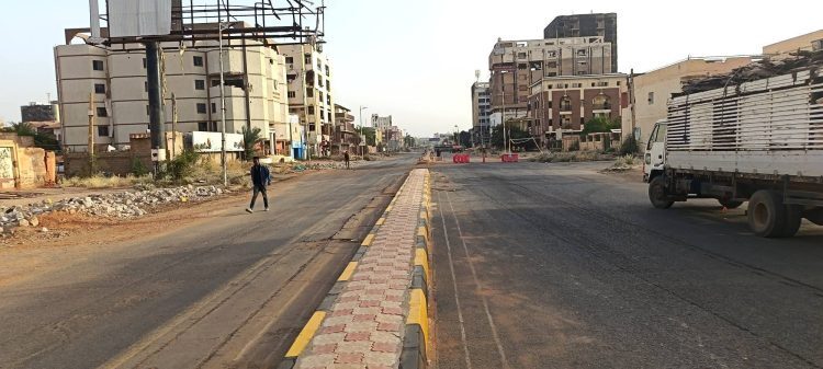 طرق الخرطوم: توجيهات بتسريع أعمال التاهيل وإغلاق مؤقت لشارع الطابية