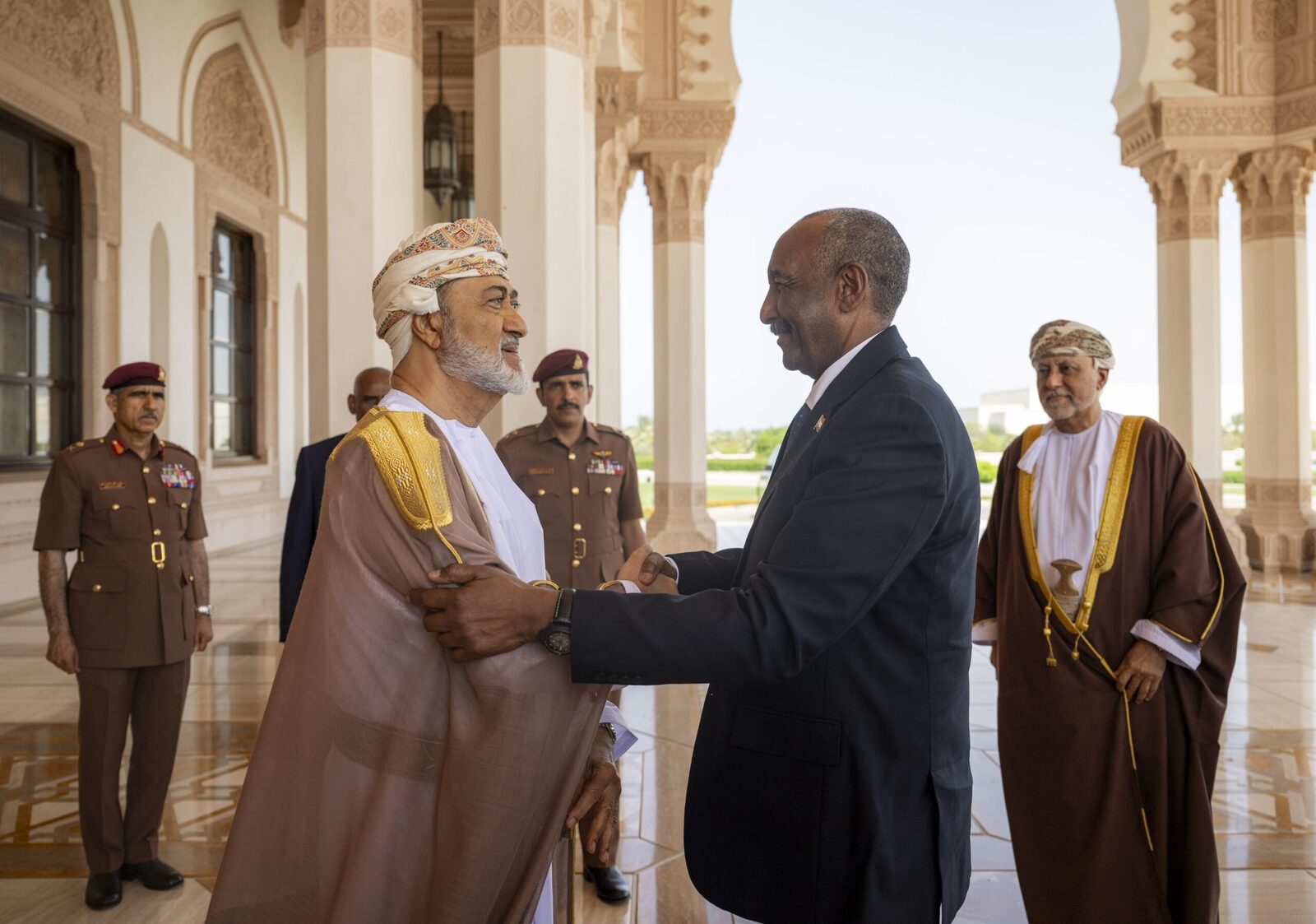 غلاف المقال